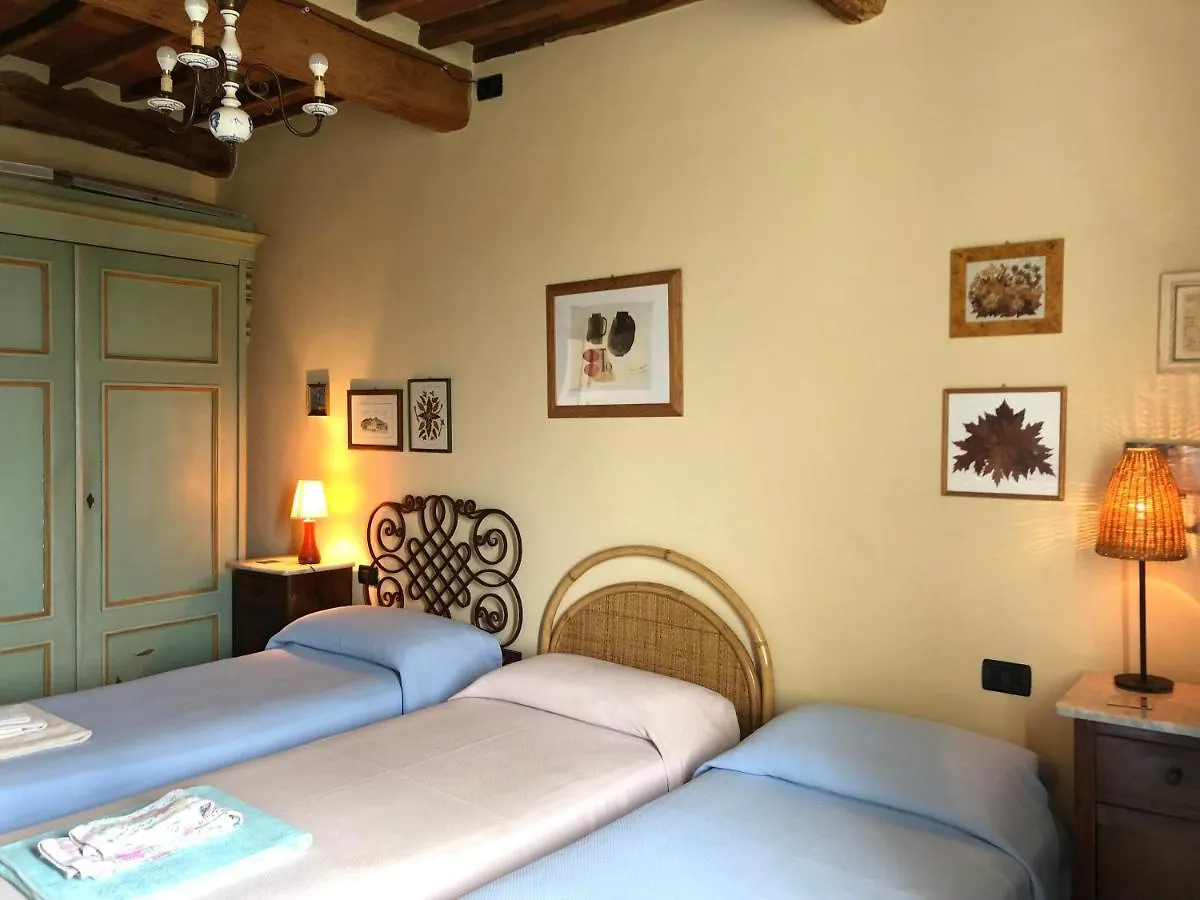 Bed & Breakfast Bed and Breakfast Casa Marcè a Sonno Porcari Italia